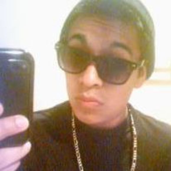 Poshmark profile picture for @florez
